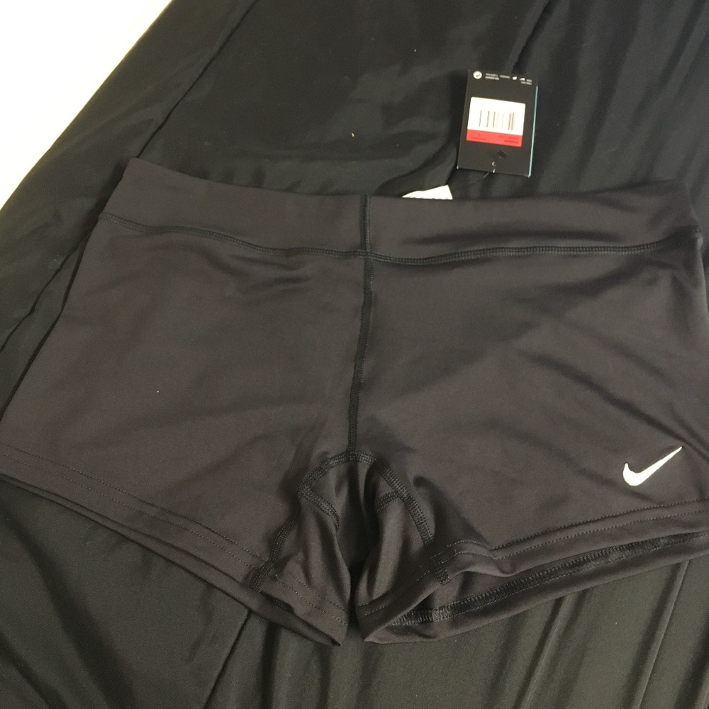 Nike 3.5 inch Volleyball Spandex Size L